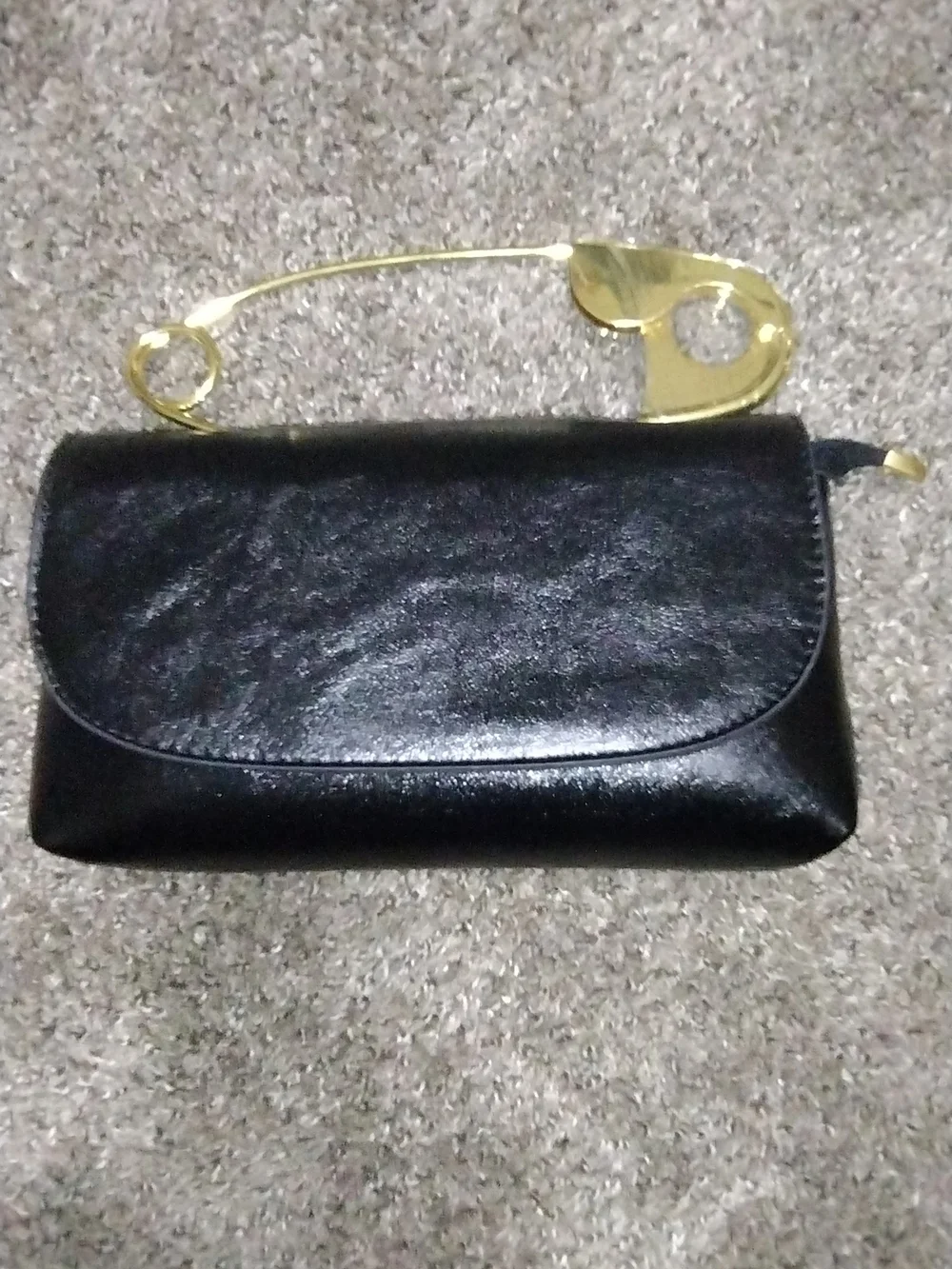 N/A sleek black